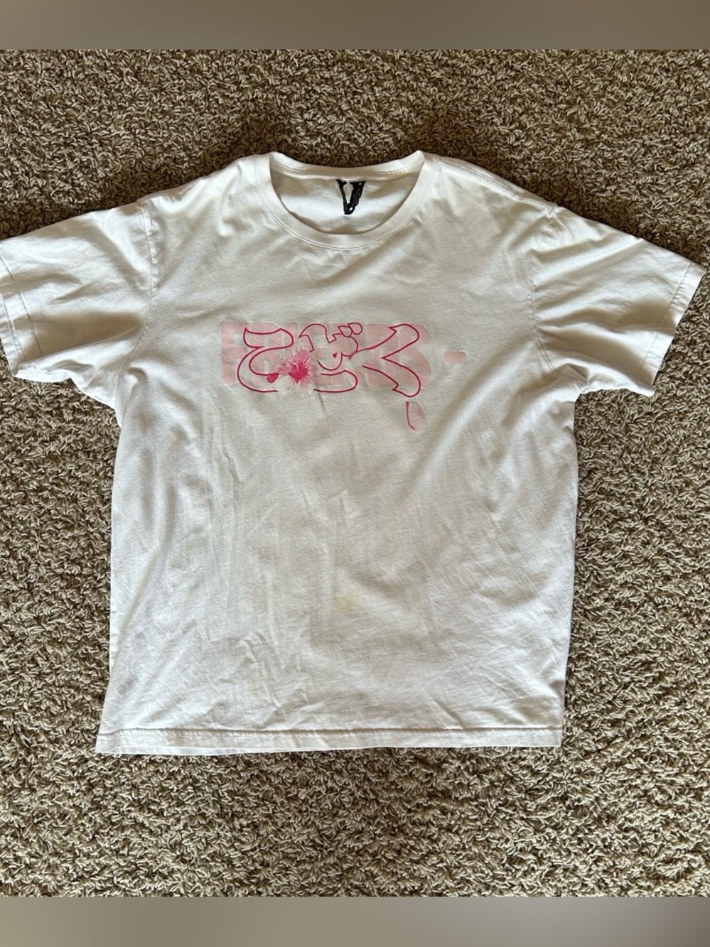 VLONE’s white/pink V tee